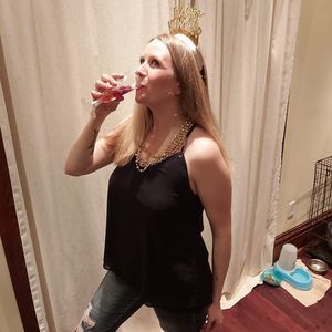 Meet your Posher, Raelee